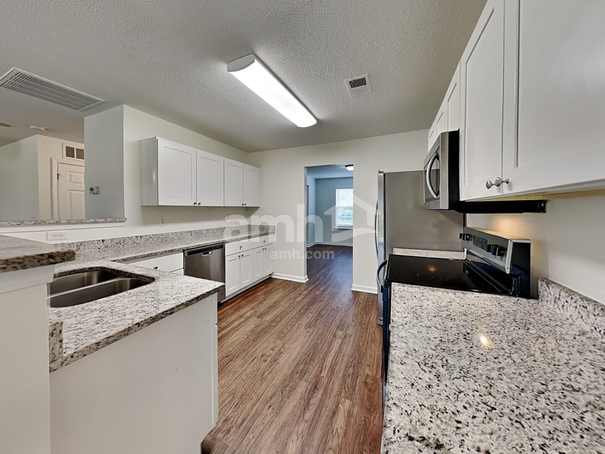 Building Photo - 520 Dogwood Creek Pl