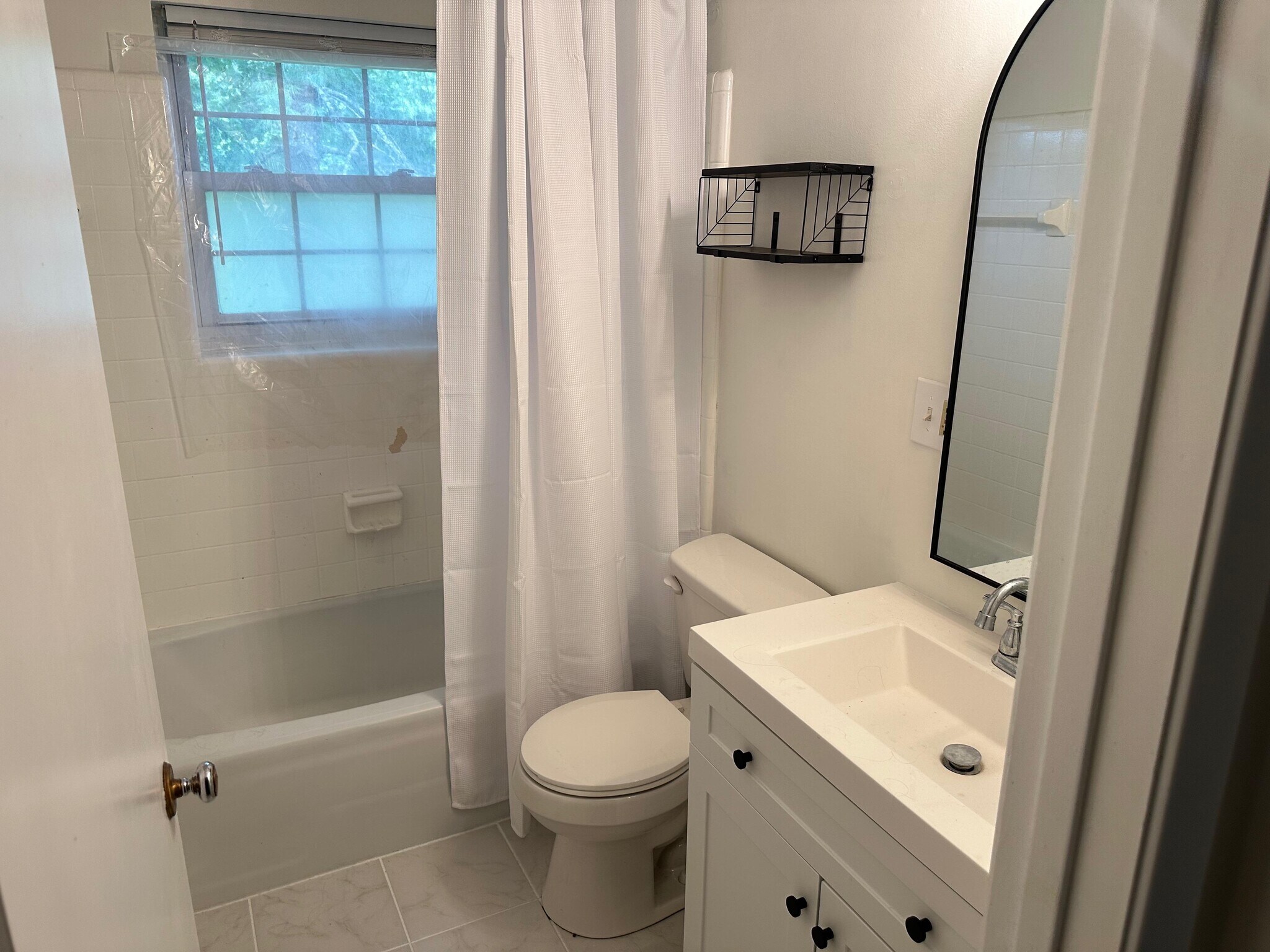 Building Photo - 2765 Tanglewood Dr