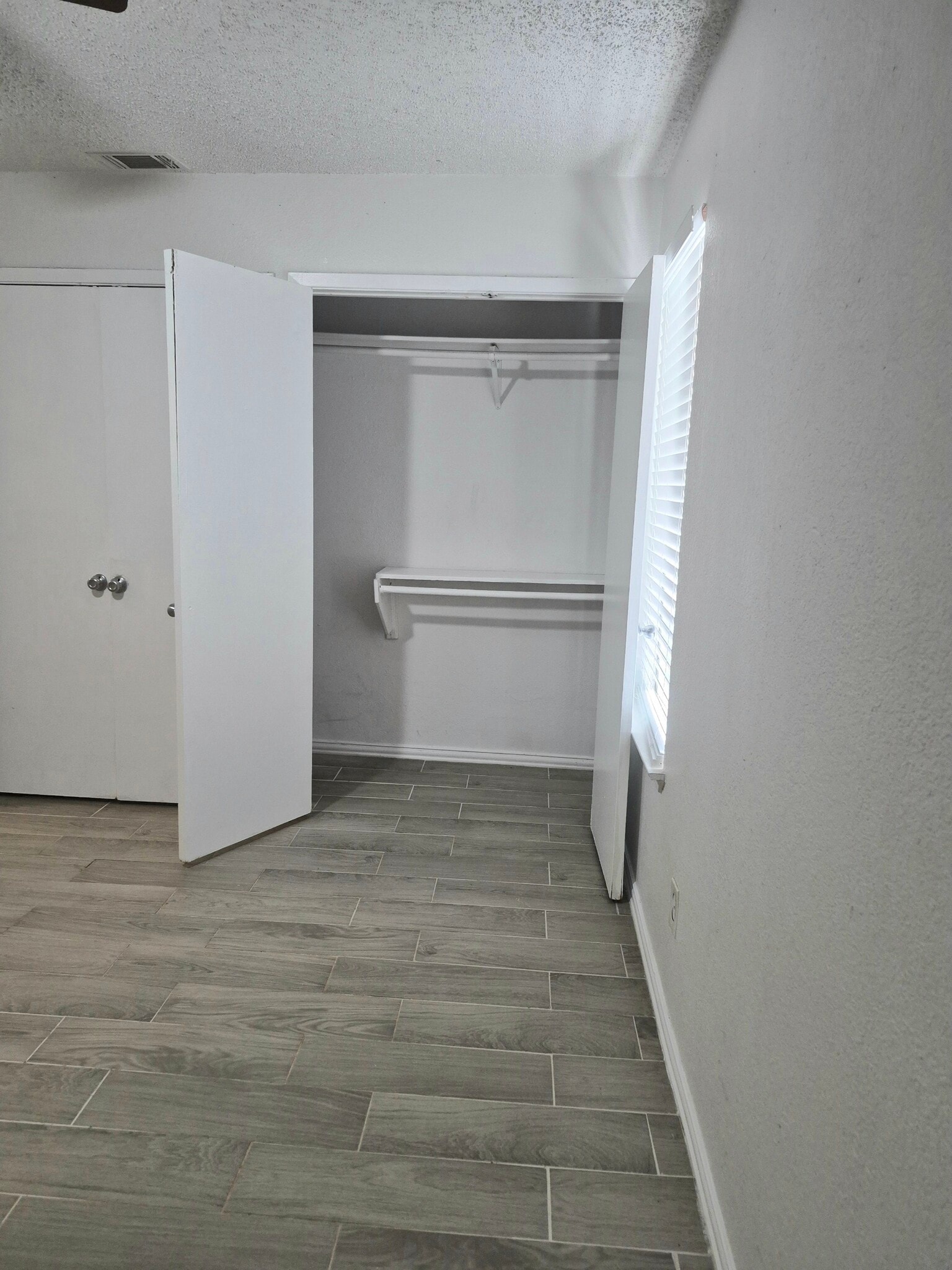 Building Photo - 214 Pine Meadow Dr