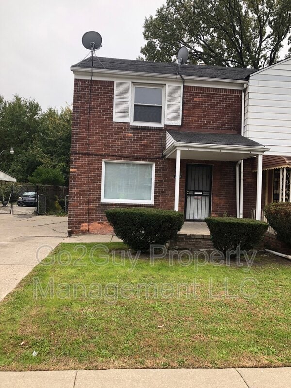 Primary Photo - 2107 Ewald Cir