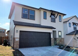 Building Photo - Home in The Village at Wells Branch