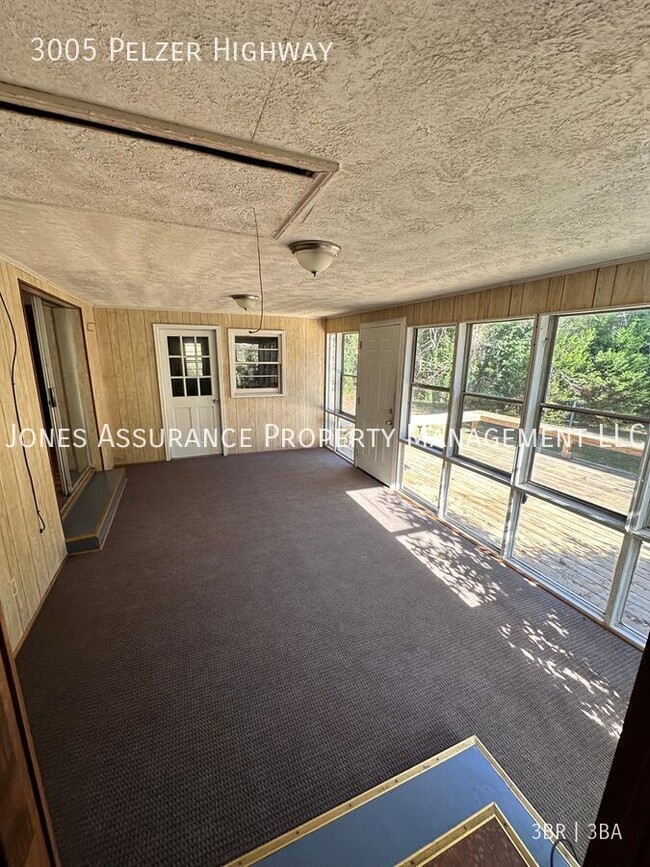 Building Photo - 3005 Pelzer Hwy