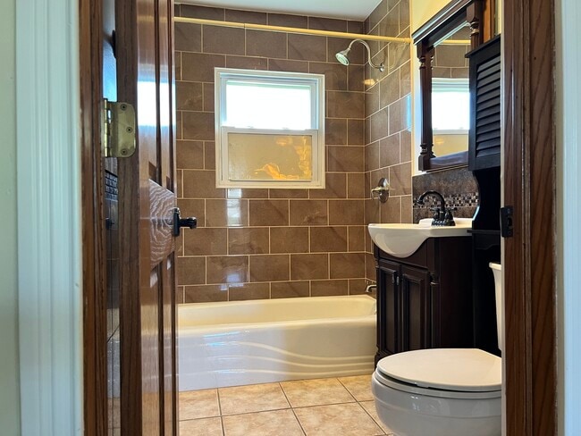 Building Photo - 8431 W 135th St