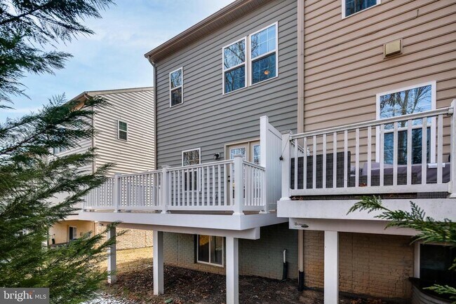 Building Photo - 7309 Summit Rock Rd