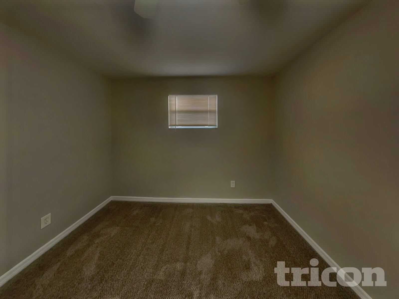 Building Photo - 8636 Oriole Ln