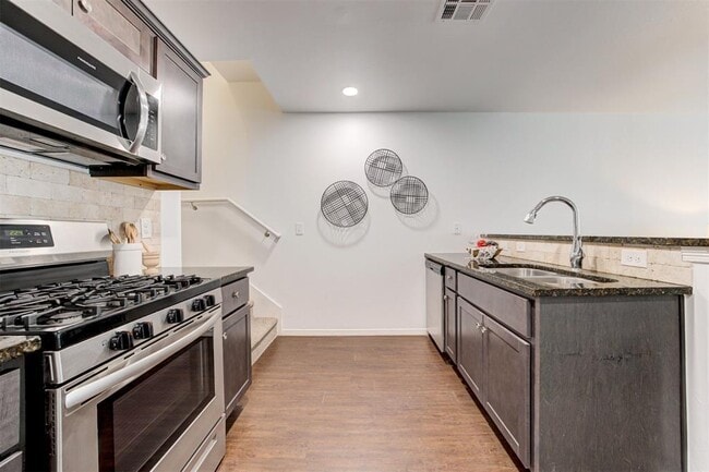 Building Photo - 2172 Buena Vida Ln