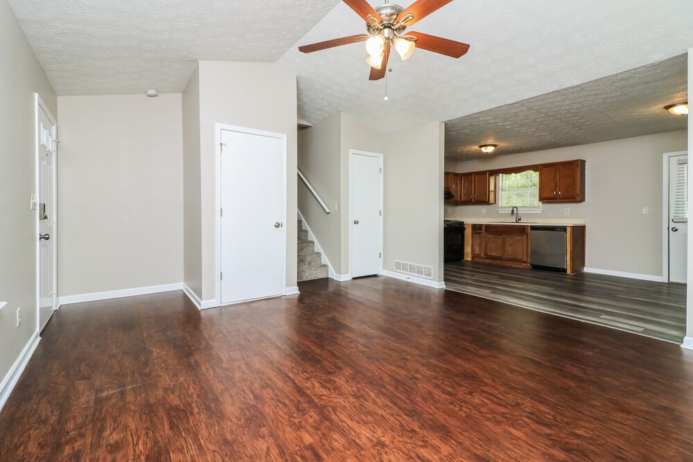 Building Photo - 3884 Welham Green Ct