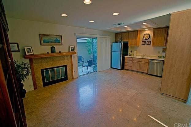 Building Photo - 39 Goldenrod-