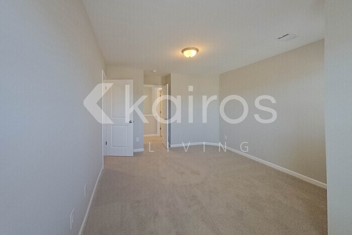 Building Photo - 862 Silent Barge Cv