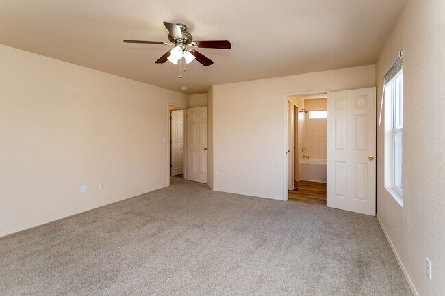 Building Photo - 4815 Tory Ridge Dr