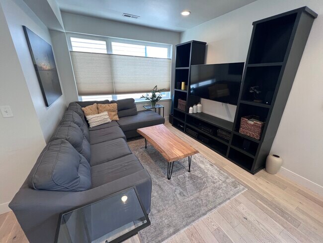 Building Photo - 3278 W Conejos Pl