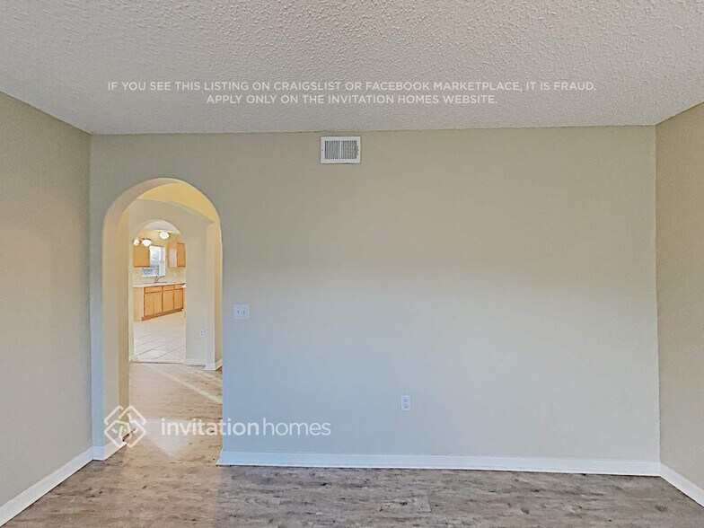 Building Photo - 1569 Elkcam Blvd