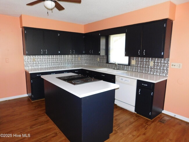Building Photo - 6109 Schooner Ct