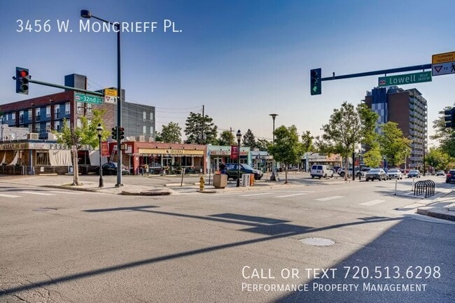Building Photo - 3456 W Moncrieff Pl