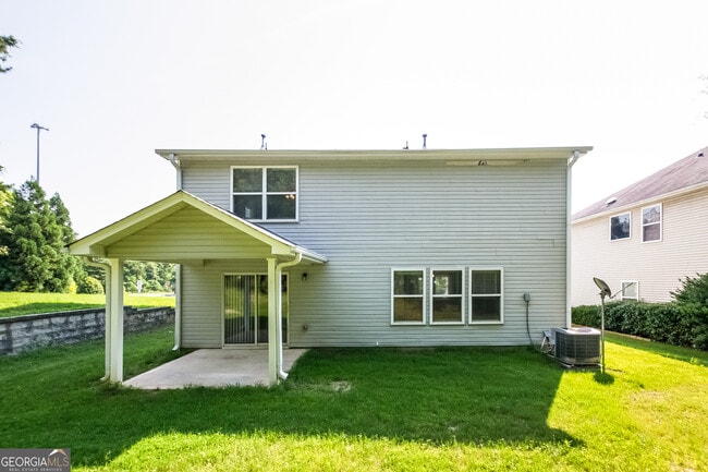 Building Photo - 2791 Groovers Lake Point