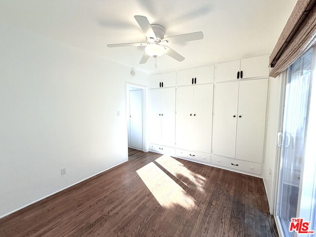 Building Photo - 1160 N Spaulding Ave