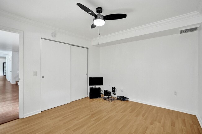 Building Photo - 9111 SW 20th St