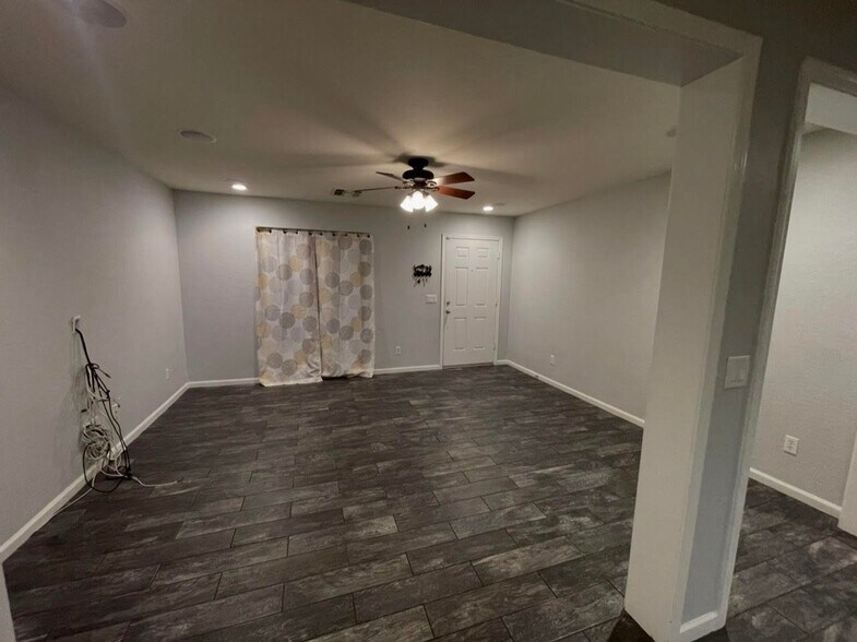 Building Photo - 7386 S Morning Dew Ln