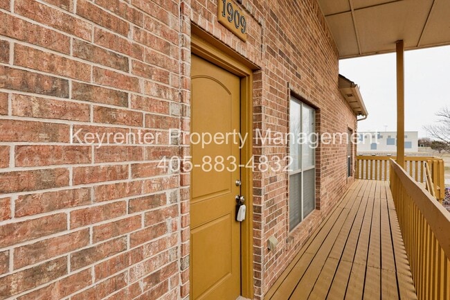 Building Photo - !!50 Percent off your 1st Months Rent!! Spacious 1BD/1BTH Apartment with a Private Balcony in the...