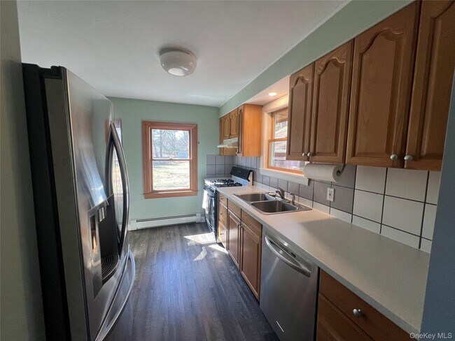 Building Photo - 76 Mt Pleasant Rd