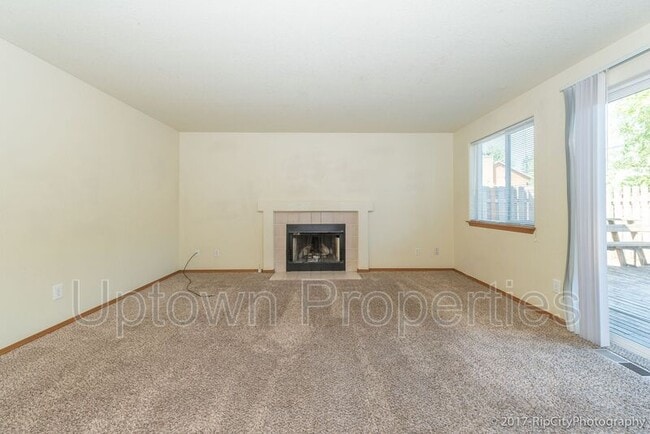 Building Photo - 978 SW 208th Pl