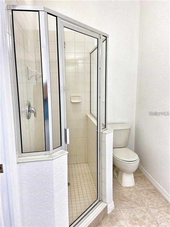 Building Photo - 915 Fairwaycove Ln