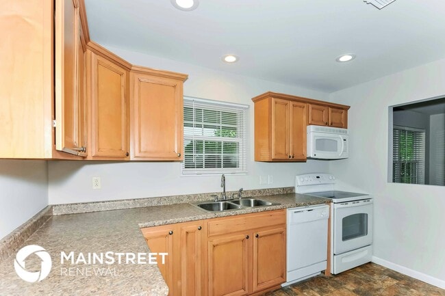 Building Photo - 1320 Ballast Point Dr