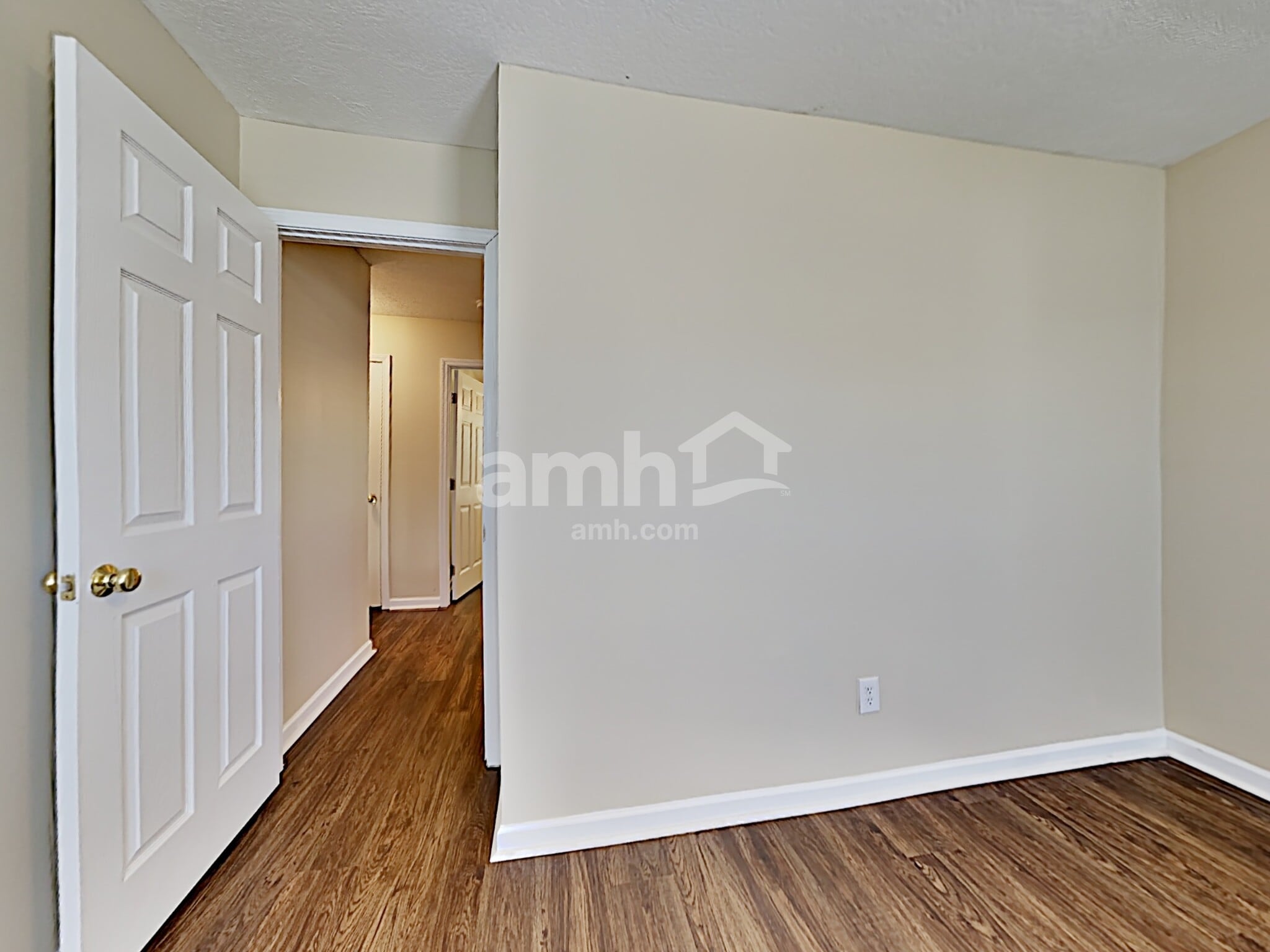 Building Photo - 4417 Oakbank Ln