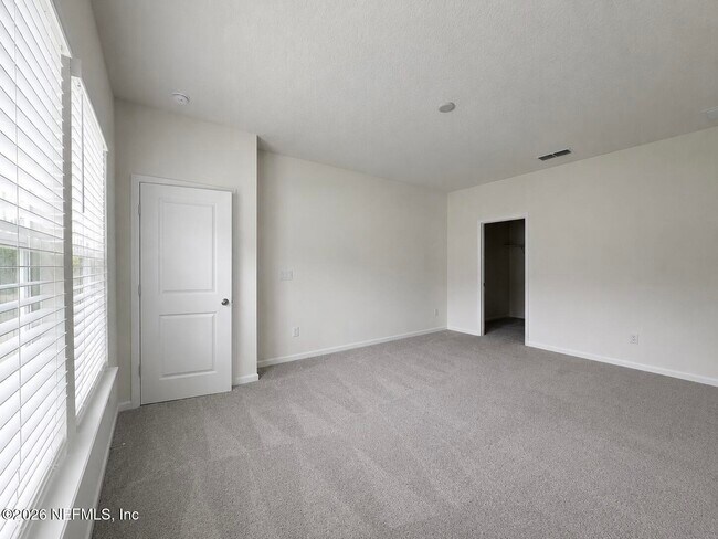 Building Photo - 112 Wrensong Pl