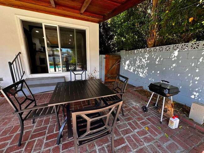 Building Photo - 15732 Covello St