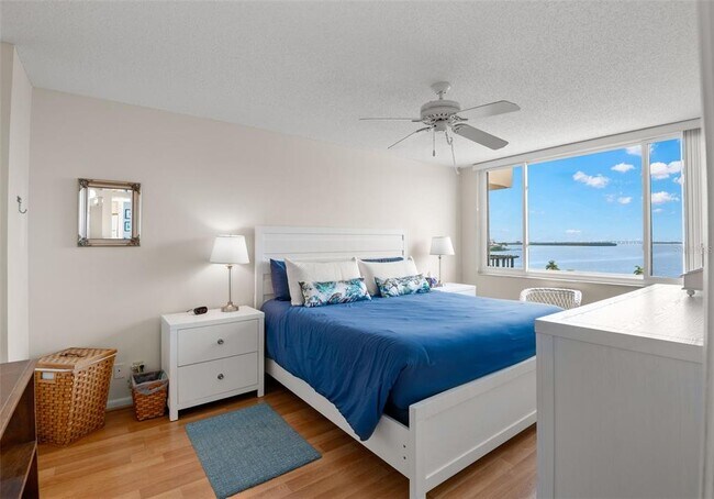 Building Photo - 6219 Palma Del Mar Blvd S