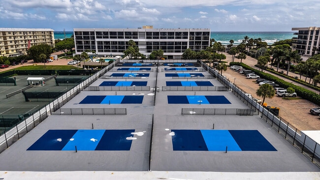 Building Photo - 2697 N Ocean Blvd