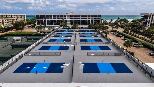 Building Photo - 2727 N Ocean Blvd