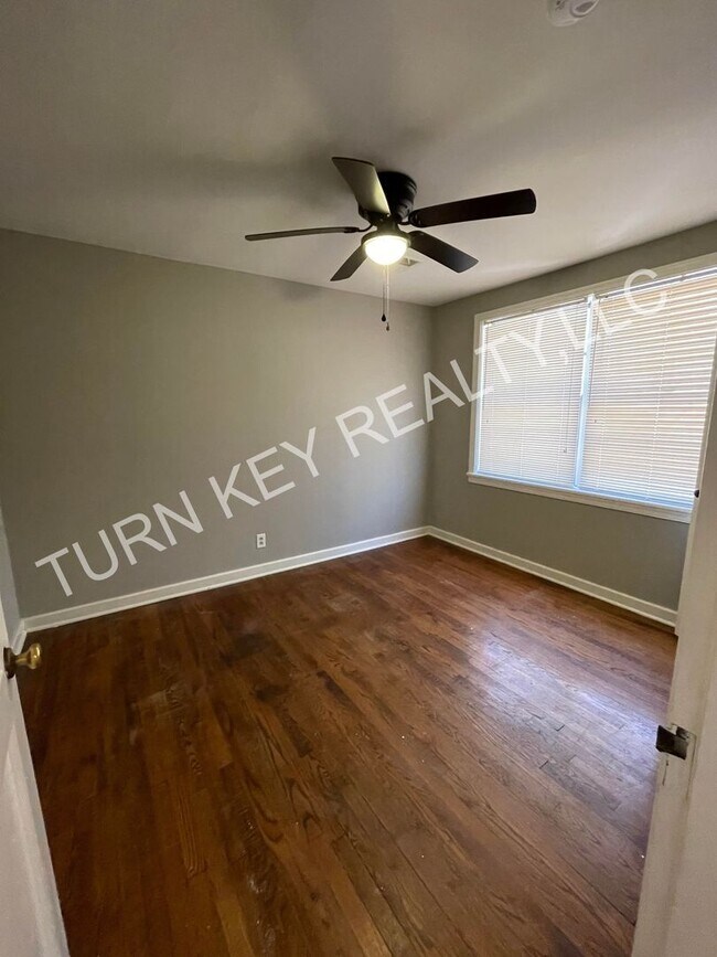 Building Photo - Condo for rent in Homewood *ACCEPTS SECTION 8*