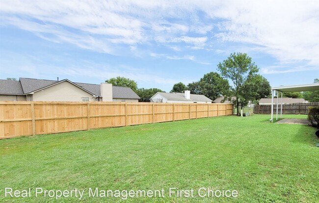 Building Photo - 3 br, 1 bath House - 1805 Cherrybark Bend