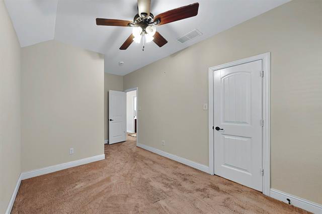 Building Photo - 2633 Sunstar Dr