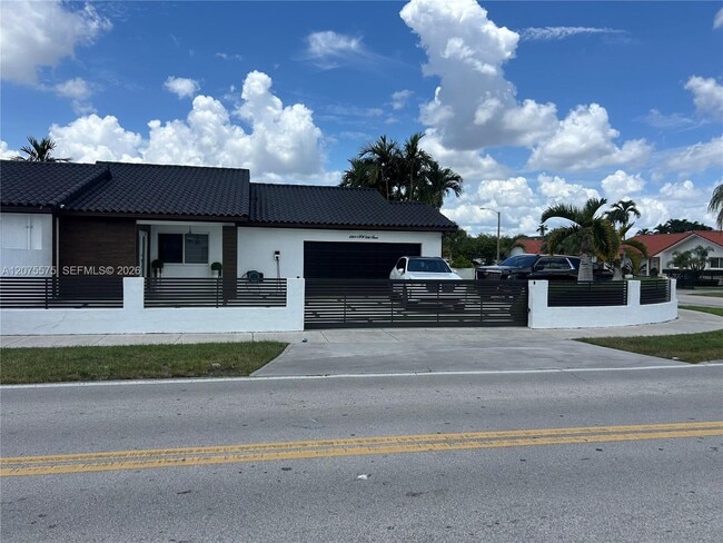 Building Photo - 13200 SW 25th St