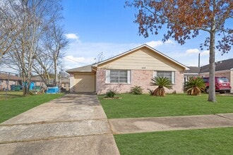 Building Photo - 14415 Insley St