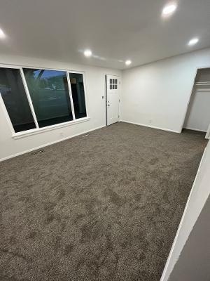 Building Photo - 658 Ann St