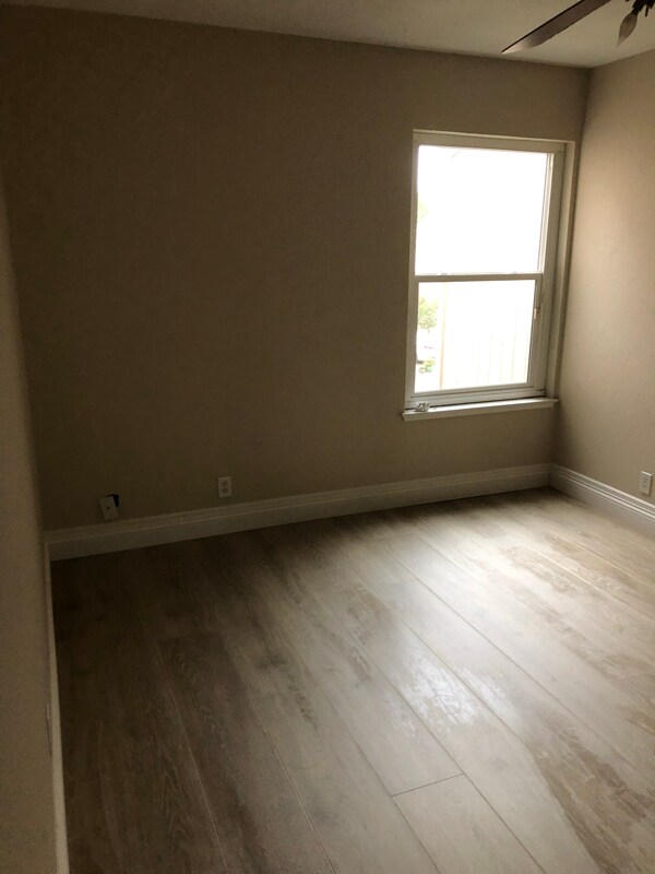 Building Photo - 7854 Windsor Ln