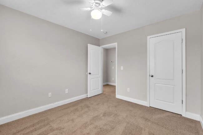 Building Photo - 3BR/2BA Home in Tyger Pointe with Bonus Room & Fenced Yard!