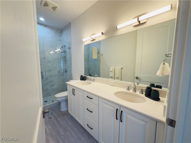 Building Photo - 5865 Shell Cove Drive