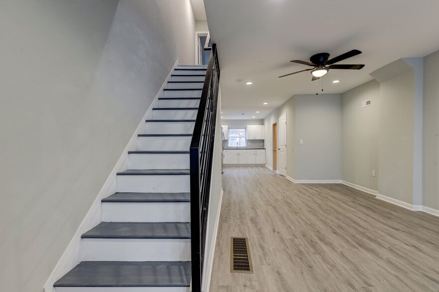 Building Photo - 4021 Howland St
