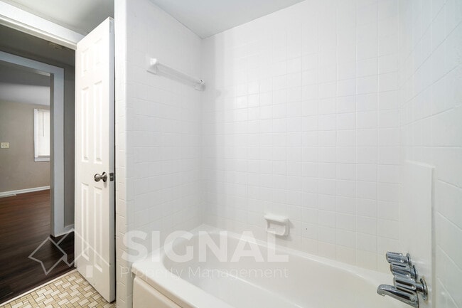 Building Photo - 72 Swindle Dr