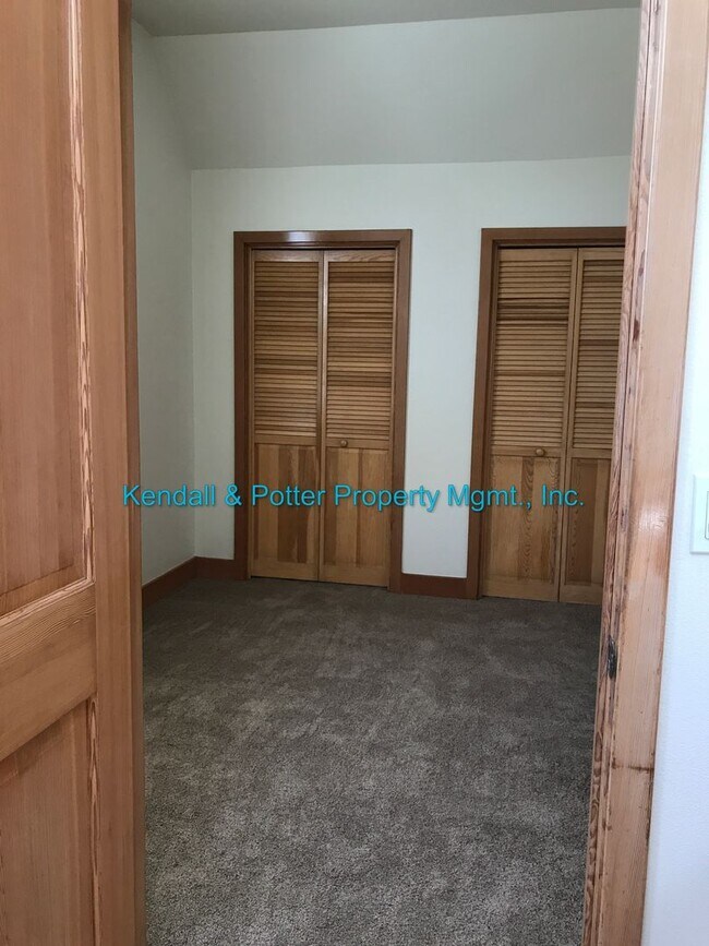 Building Photo - Unique Yacht Harbor 3bed/2bath Home with S...