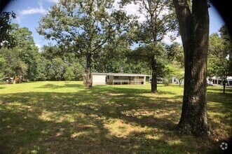 Building Photo - 9861 Rebecca Ln