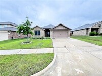Building Photo - 243 Saratoga Dr