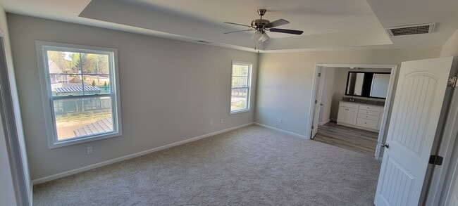 Building Photo - 559 Mitscher Wy