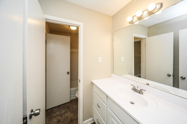 Building Photo - 4512 Trout Valley Dr