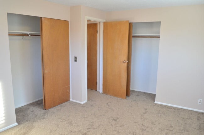 Building Photo - Beautiful Home in Excellent Murray Location!